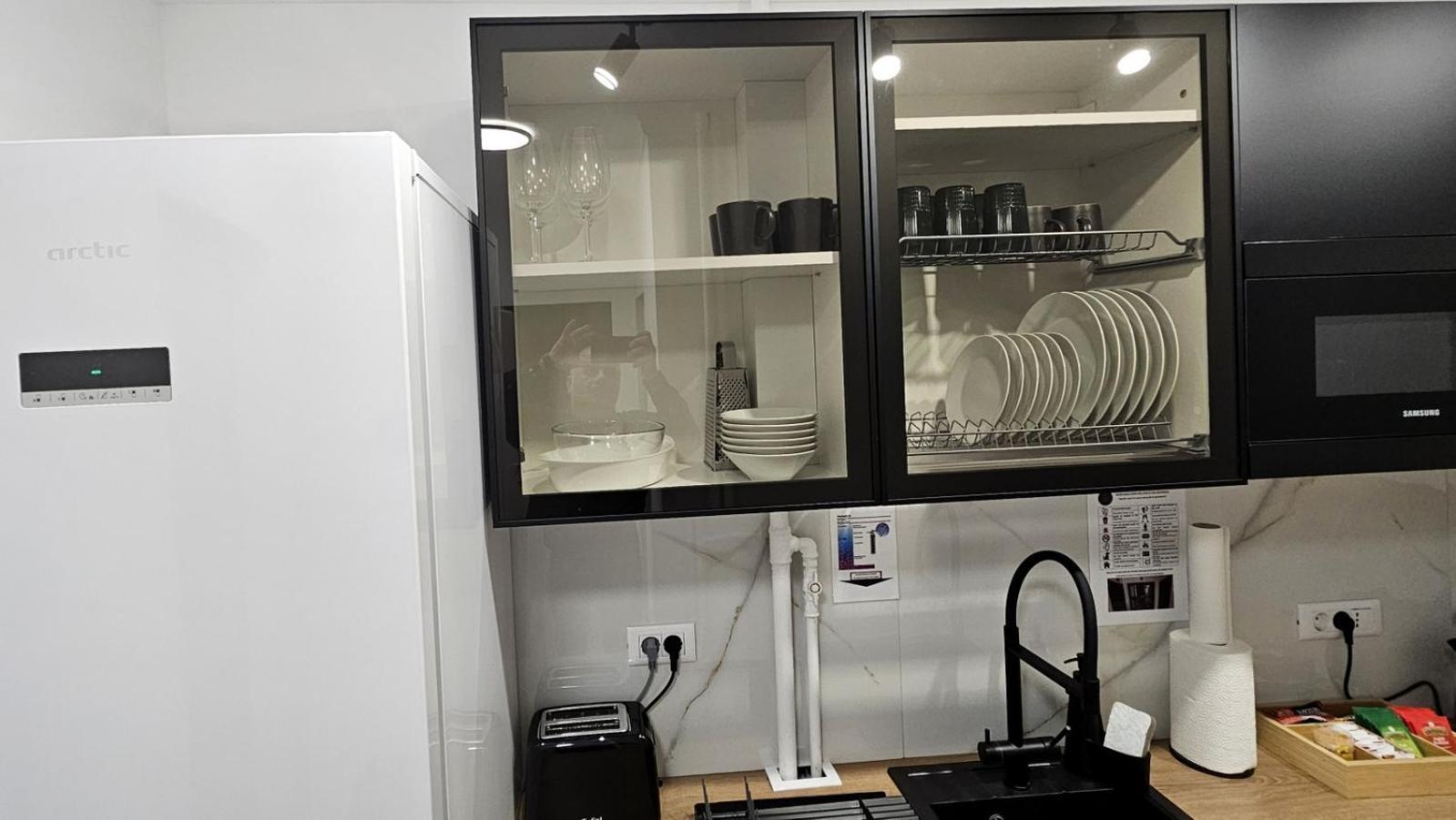 Like Home Stirbei Bukares Bagian luar foto